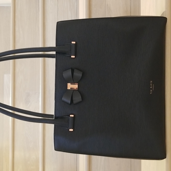 Ted Baker Epi Callaa Bow Detailed Shopper Black Leather Shoulder Bag - Picture 2 of 12